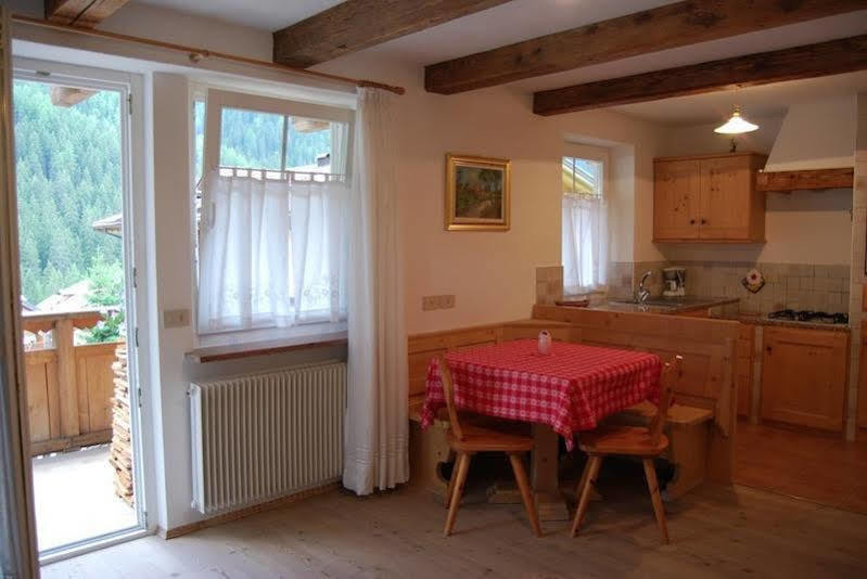 Appartamenti Chalet Orchidea Canazei Ngoại thất bức ảnh